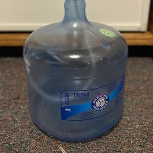 3 Gallon Water Jug & Electric Water Bottle Pump